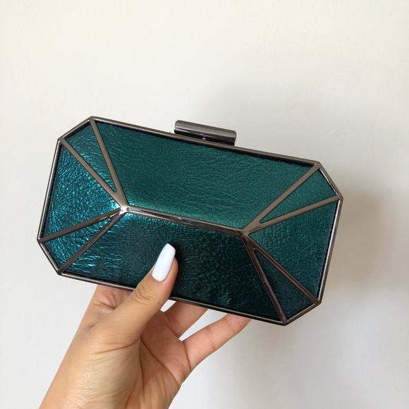 Evening Clutch - Picture 1 of 3